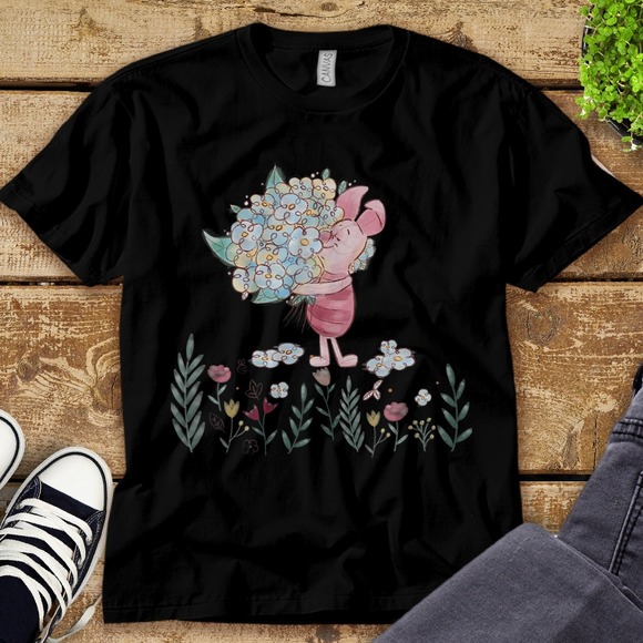 Disney Piglet with Love T-Shirt Winnie The Pooh Unisex Tee Adult T-shirt - Picture 1 of 2